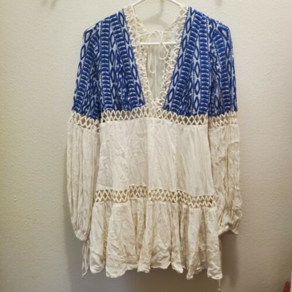 Free People Mini Boho Embroidered Women's Deep V Dress Bell sleeve Sz 4 - Picture 1 of 9